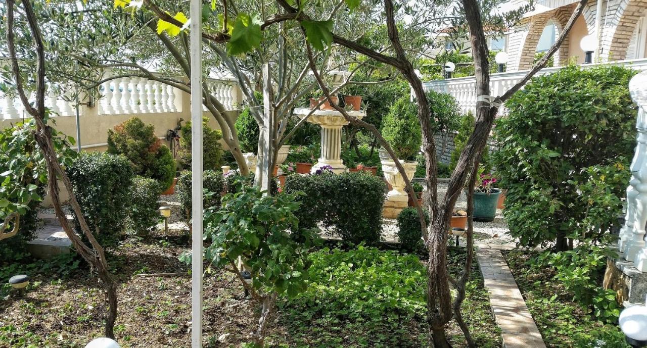 Apartments By The Sea Brodarica, Sibenik - 4194 Ngoại thất bức ảnh