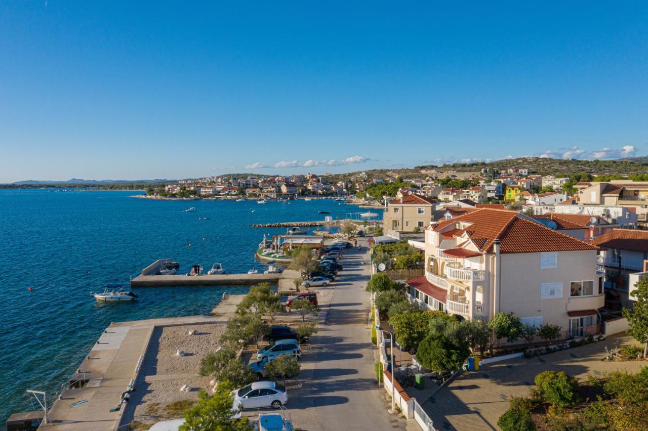 Apartments By The Sea Brodarica, Sibenik - 4194 Ngoại thất bức ảnh