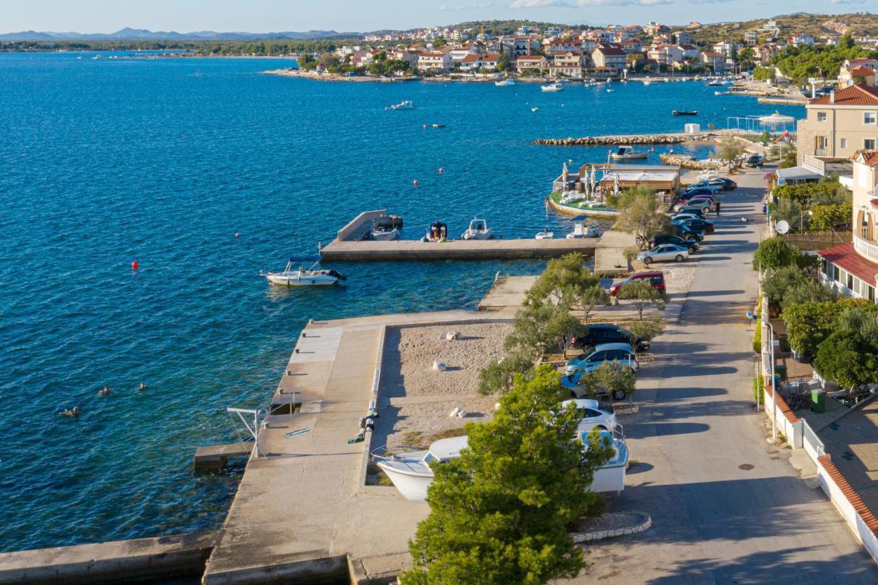 Apartments By The Sea Brodarica, Sibenik - 4194 Ngoại thất bức ảnh