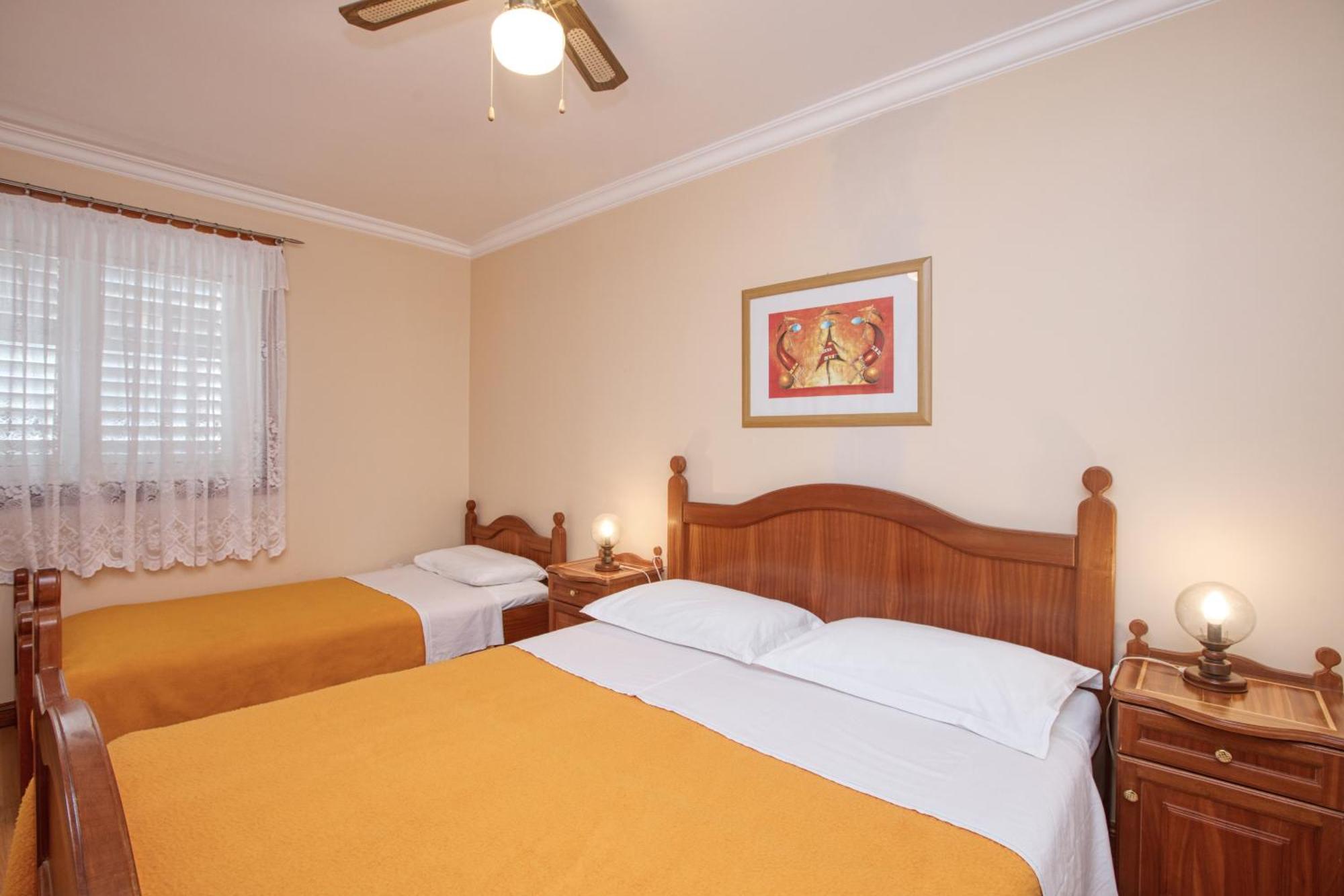 Apartments By The Sea Brodarica, Sibenik - 4194 Ngoại thất bức ảnh
