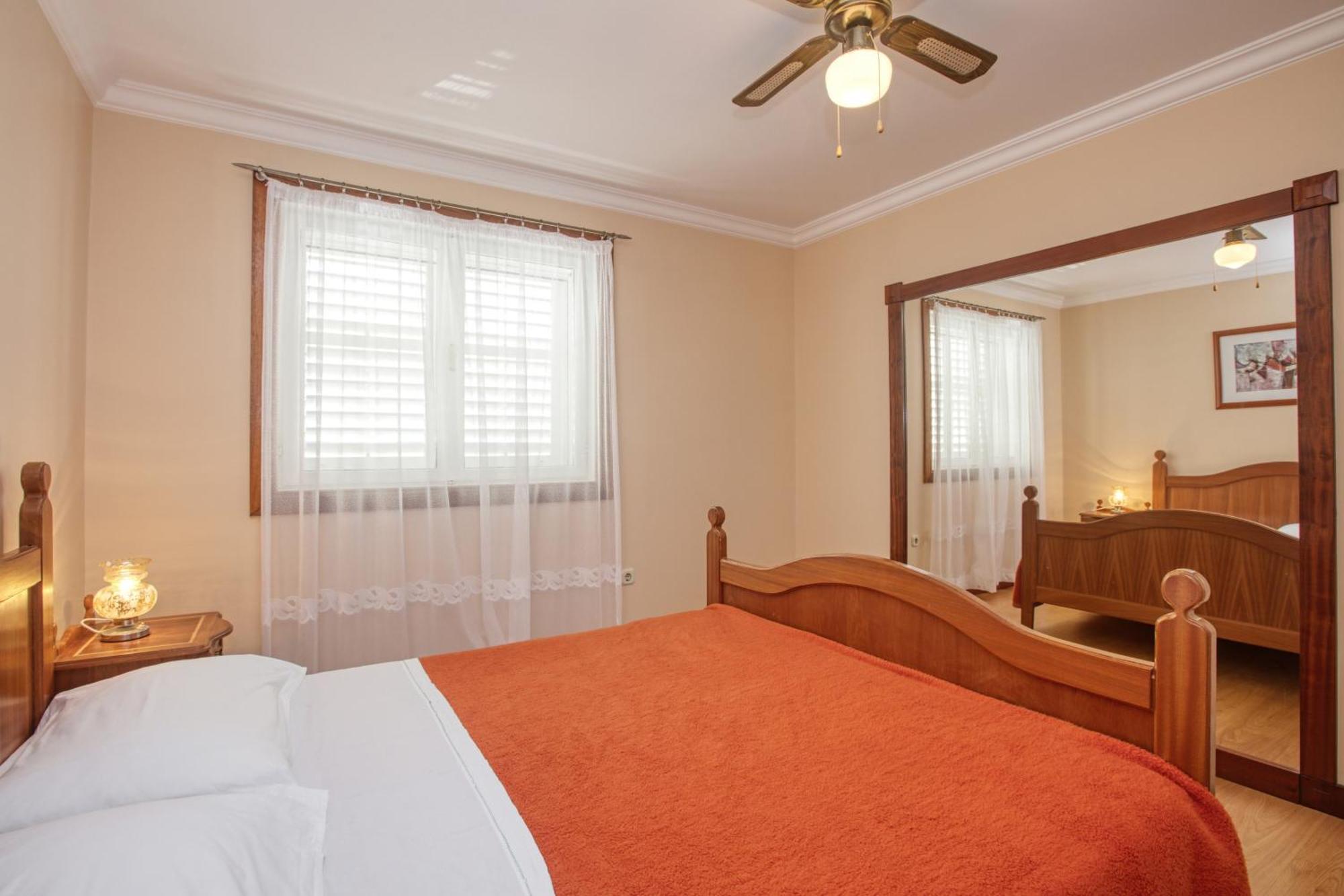 Apartments By The Sea Brodarica, Sibenik - 4194 Phòng bức ảnh