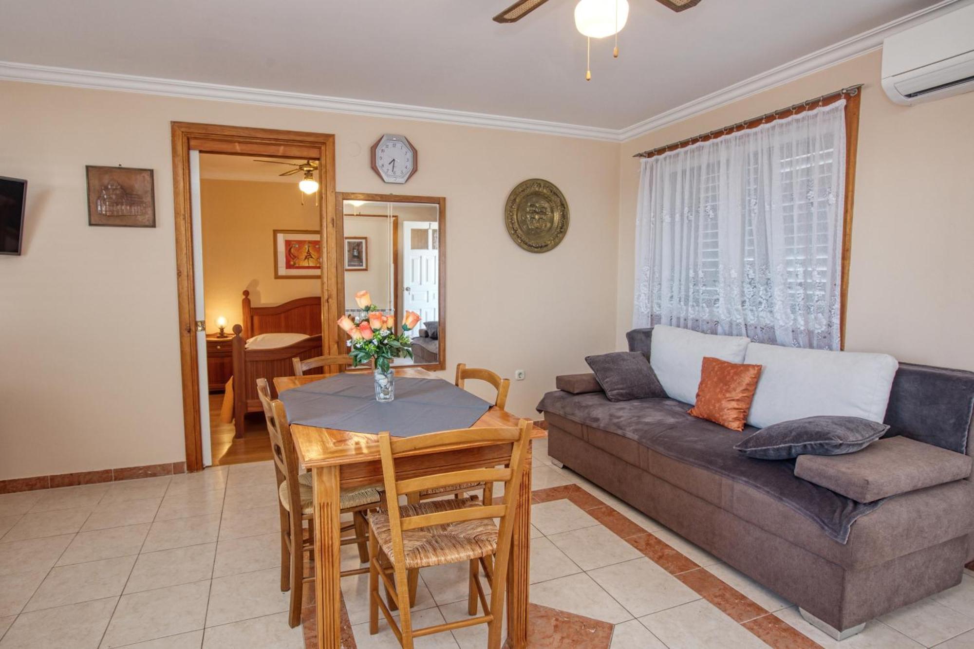 Apartments By The Sea Brodarica, Sibenik - 4194 Phòng bức ảnh