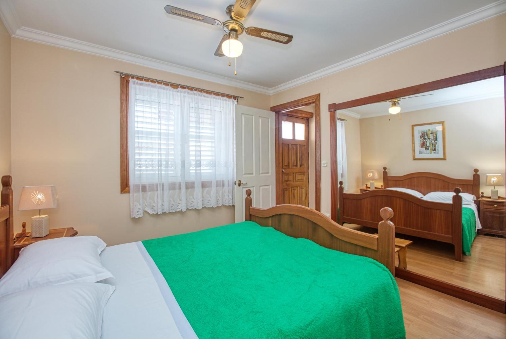 Apartments By The Sea Brodarica, Sibenik - 4194 Phòng bức ảnh
